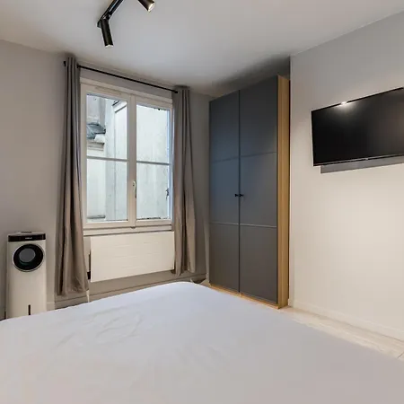 Appartamento Lumineux Au Coeur De Centre Parigi